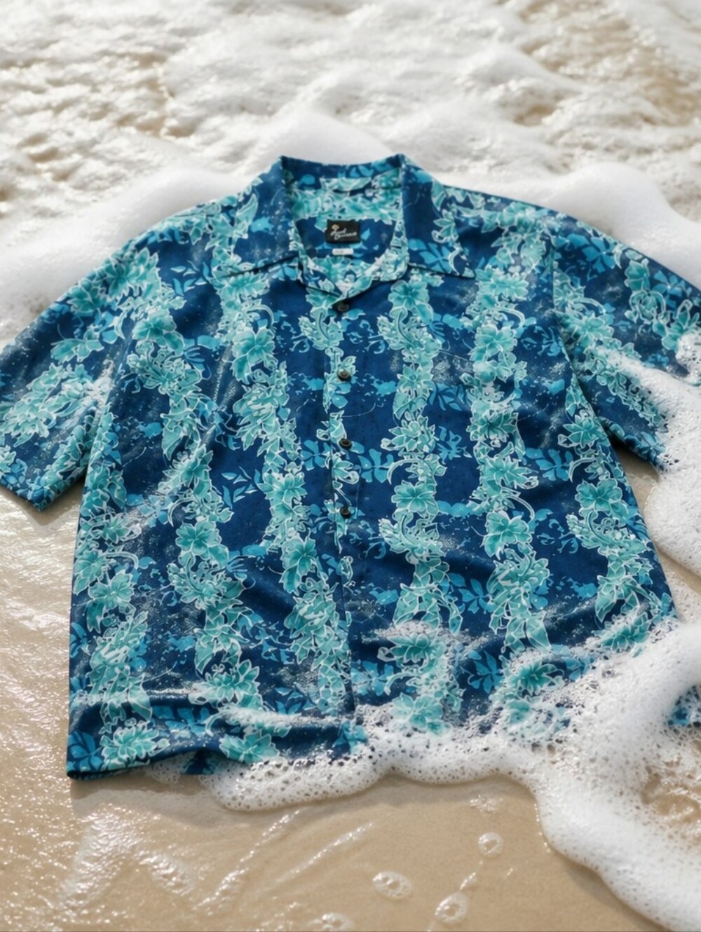 Men's Blue Hawaiian Floral Short-Sleeve Button-Down Shirt